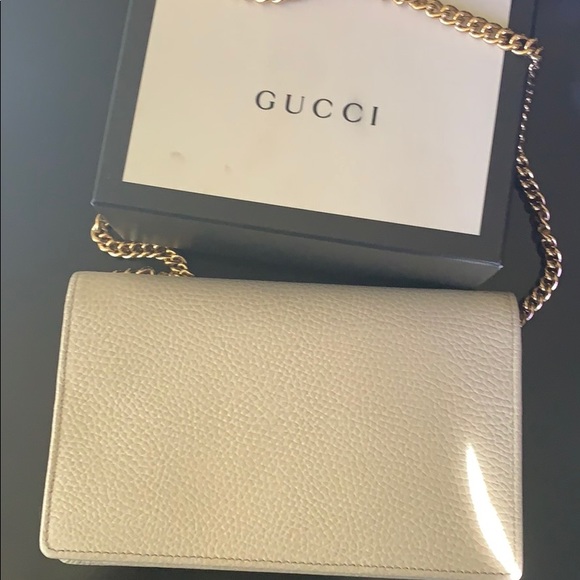 Gucci Chain Wallet - Picture 5 of 6